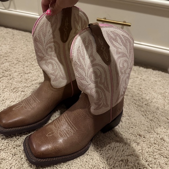 Ariat boots, used two times! - Picture 1 of 7